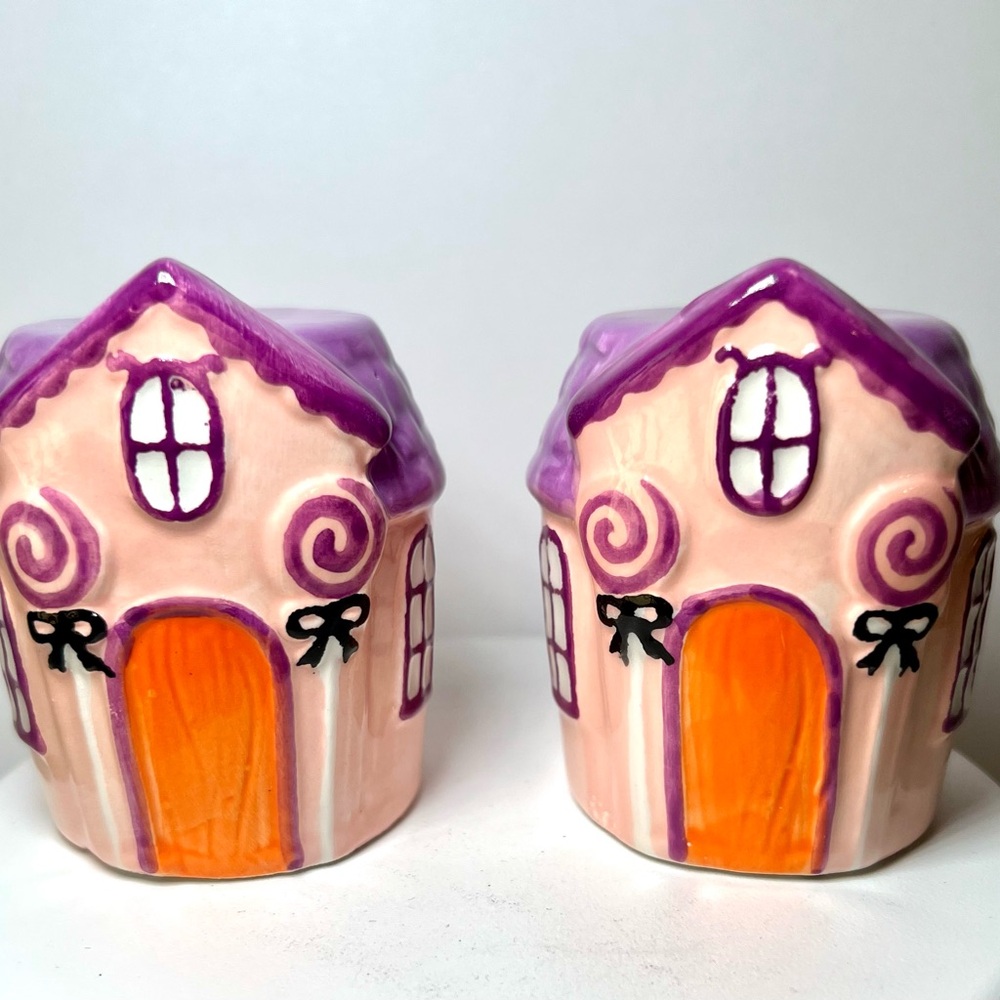 Halloween Pink & Purple Haunted House Salt & Pepper Shakers Gingerbread Style - Picture 5 of 9